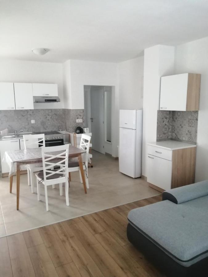 Apartment Rab Town Exterior foto